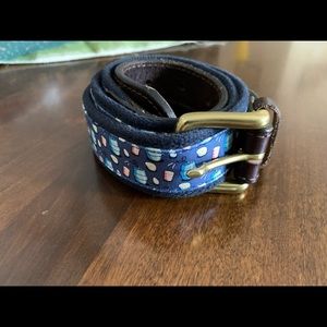 Men's Vineyard Vines Kegs and Eggs Belt